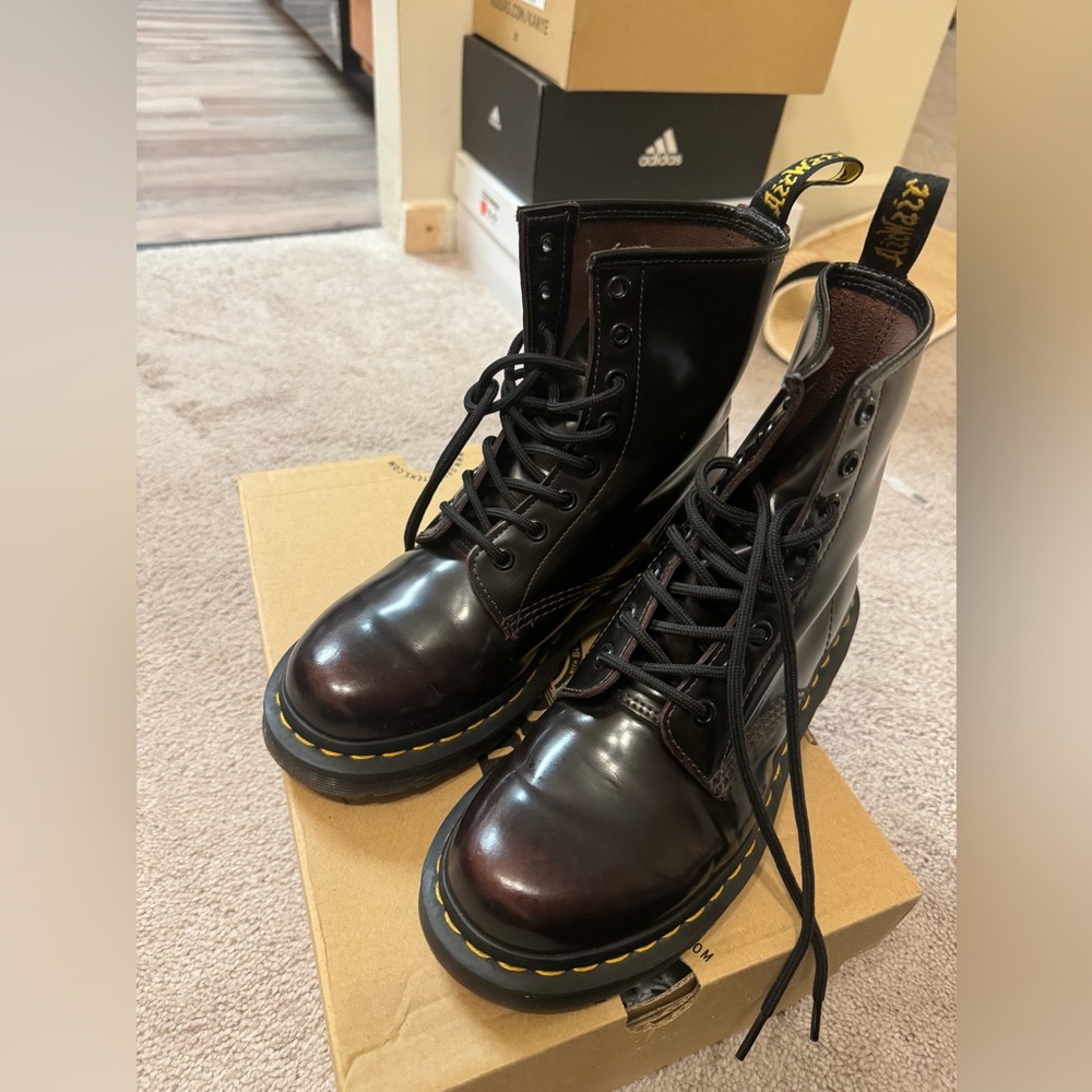 Dr. Martens 1460 Cherry Red US7
